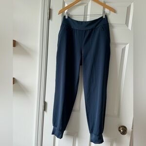 ADIDAS JOGGER GOLF PANT NAVY WOMENS L NWT NEW ALL SEASON Zippered Pockets